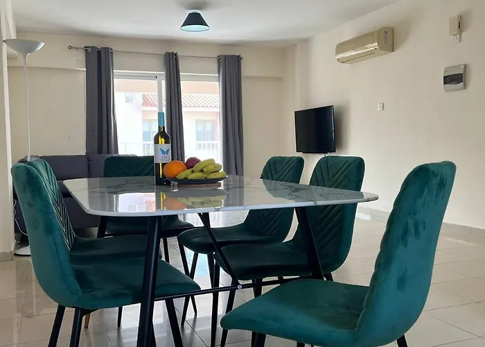 Greek Harmony Apartment